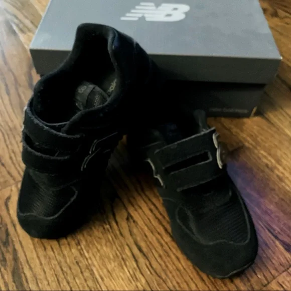 New Balance 574 Core Hook and Loop Sneaker - Picture 2 of 6